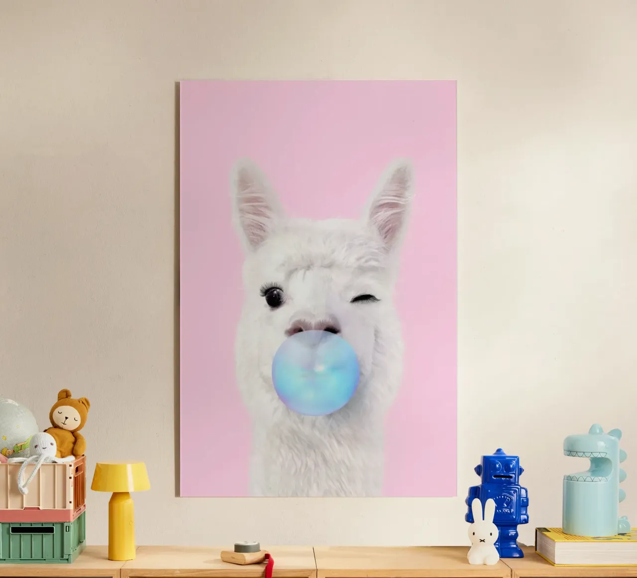 Bubblegum Lama plexiglass da Paul Fuentes Design