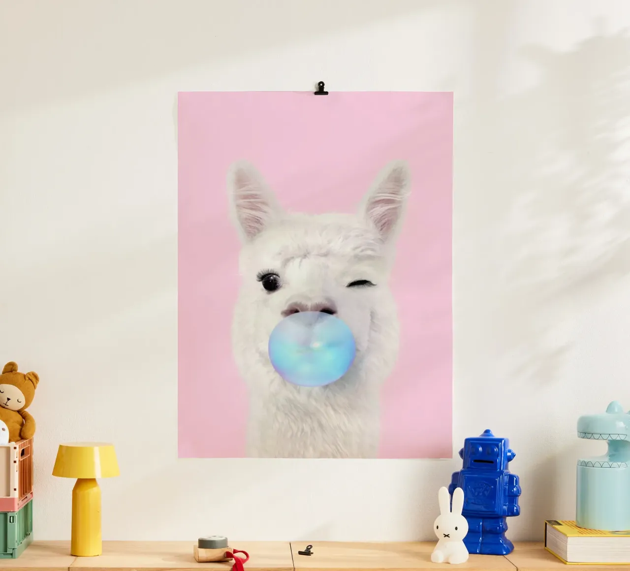 Bubblegum Lama poster da Paul Fuentes Design