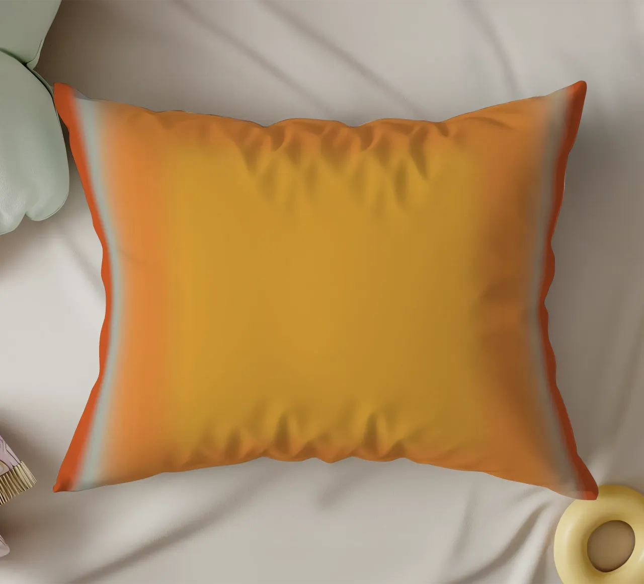 Gradiente arancione e rosso cuscino da Little Dean