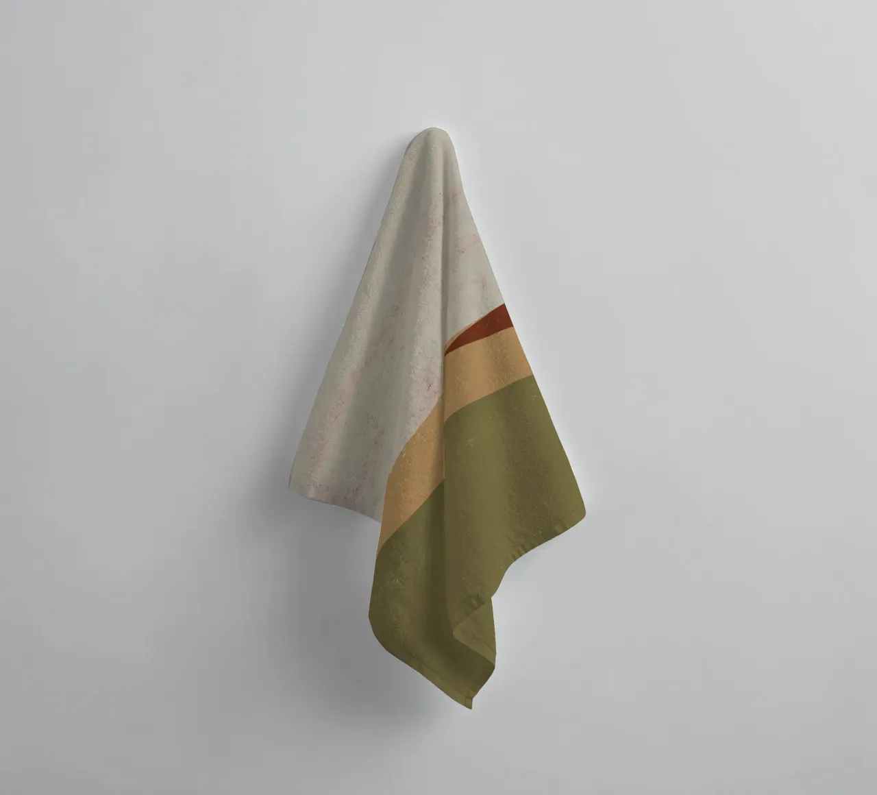 Roodbruin landschap badhanddoek van Little Dean