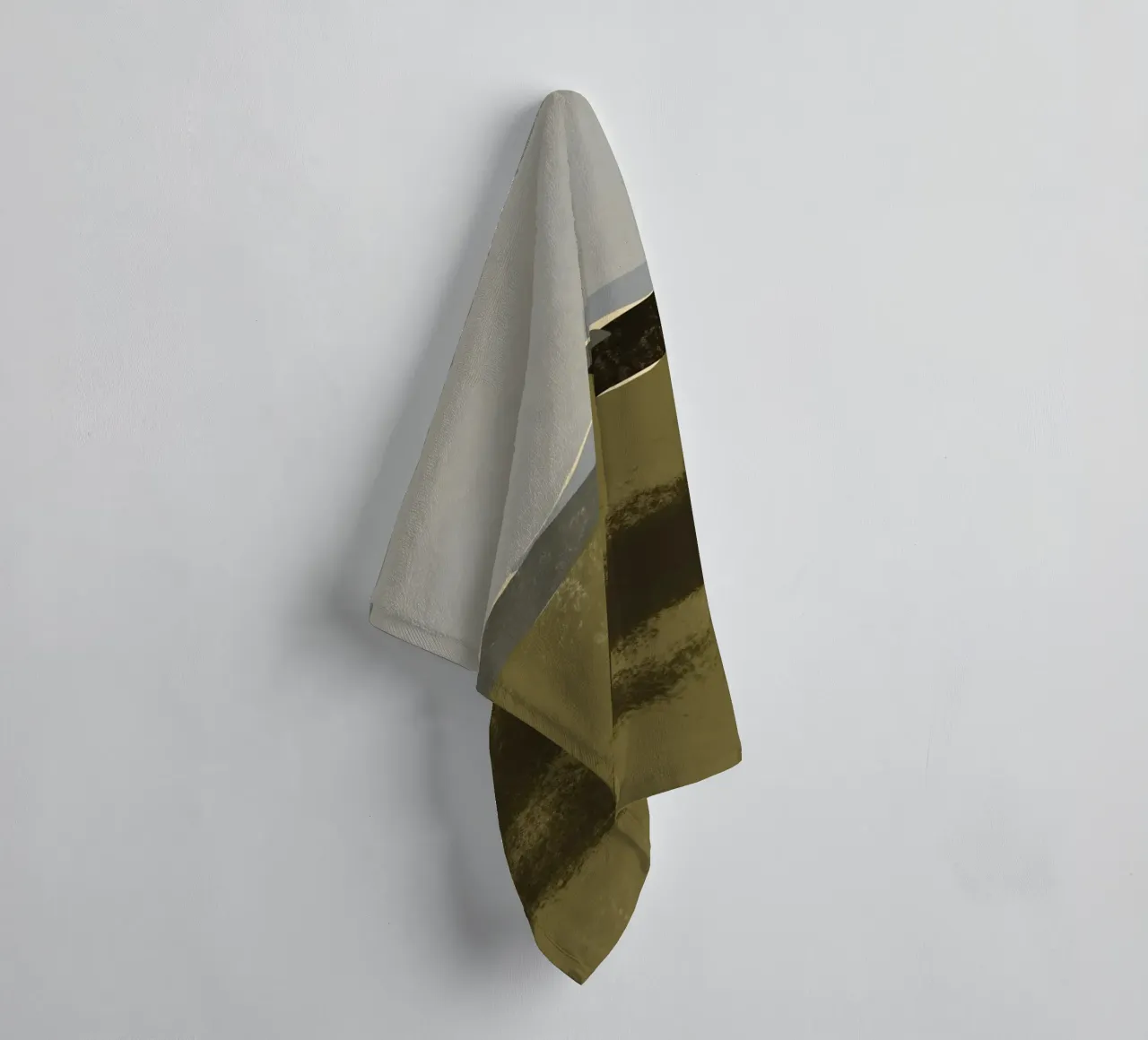 Ruwe schaduwen badhanddoek van Little Dean