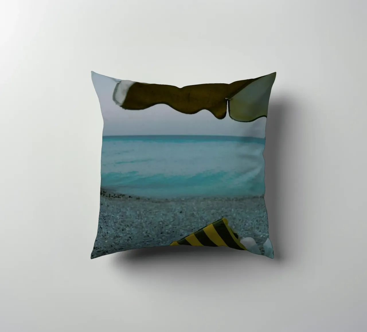 Beach Melancholie cuscino da Chris Abatzis