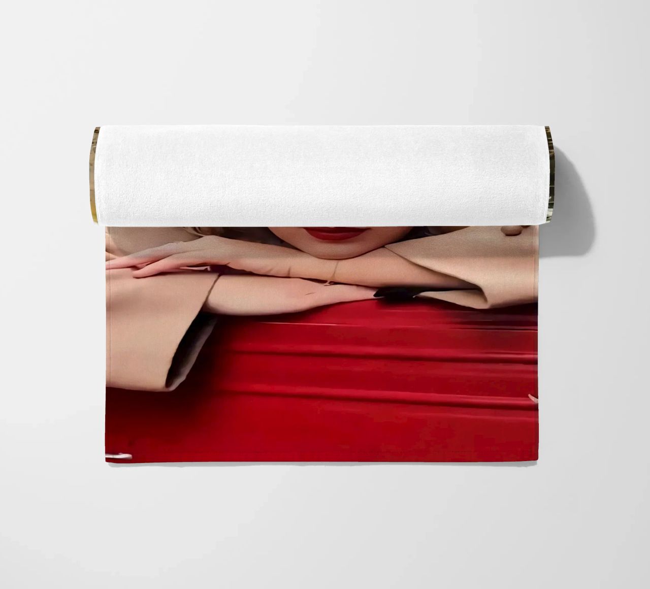 Mooie zangeres Taylor Gierzwaluwen strandhanddoek van Taylor collection