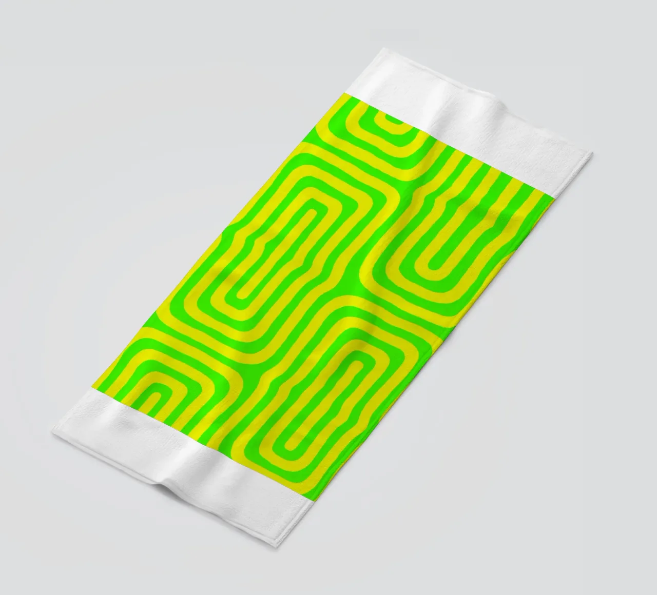 Groene Gele Lijn Abstracte Kunst strandhanddoek van Bulaxtims