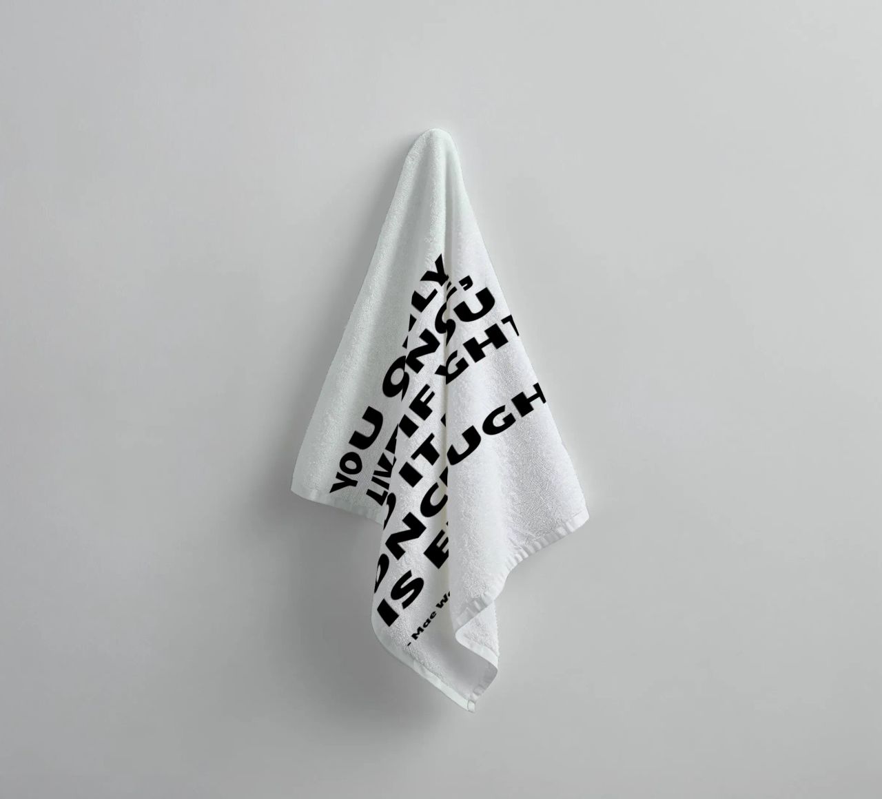You Only Live Once asciugamano da bagno da Studio One