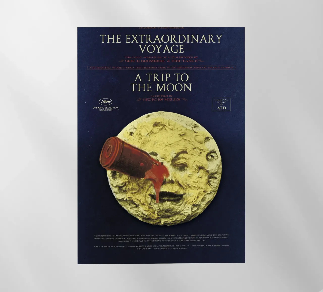 A Trip to the Moon pellicola backlit da Attaboy Dsgn
