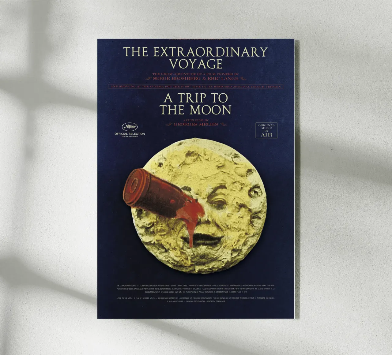 A Trip to the Moon plexiglass da Attaboy Dsgn