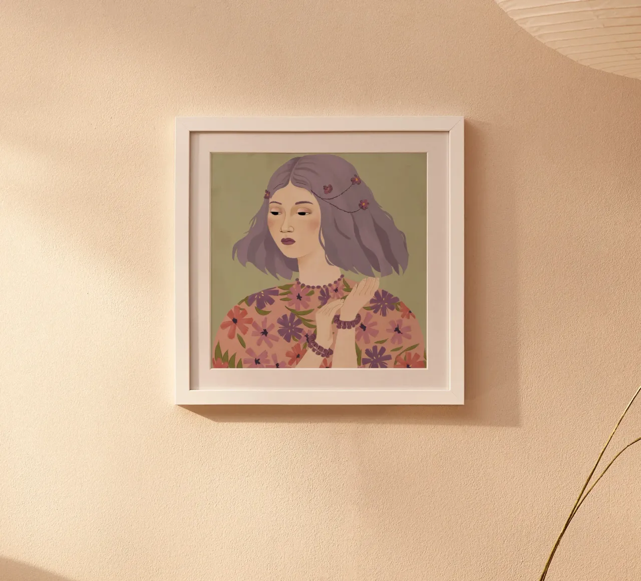 Sussurro di fiori di lavanda poster con telaio in plastica da Aether Brush