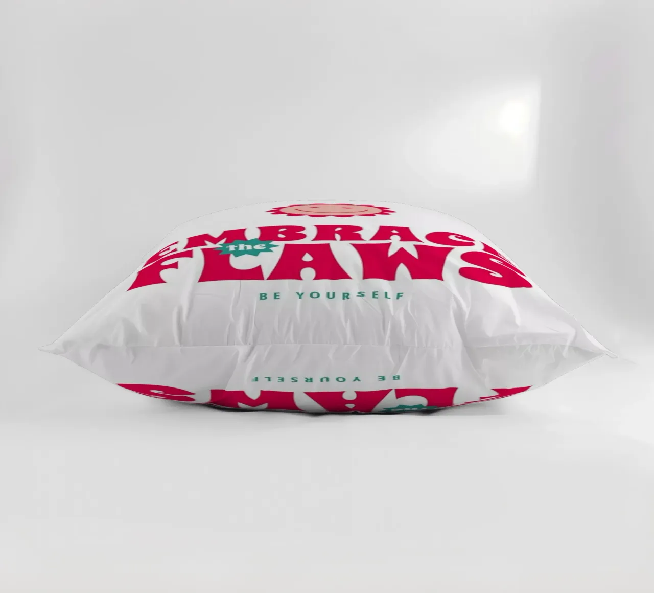 Embrace Flaws cuscino da Studio One