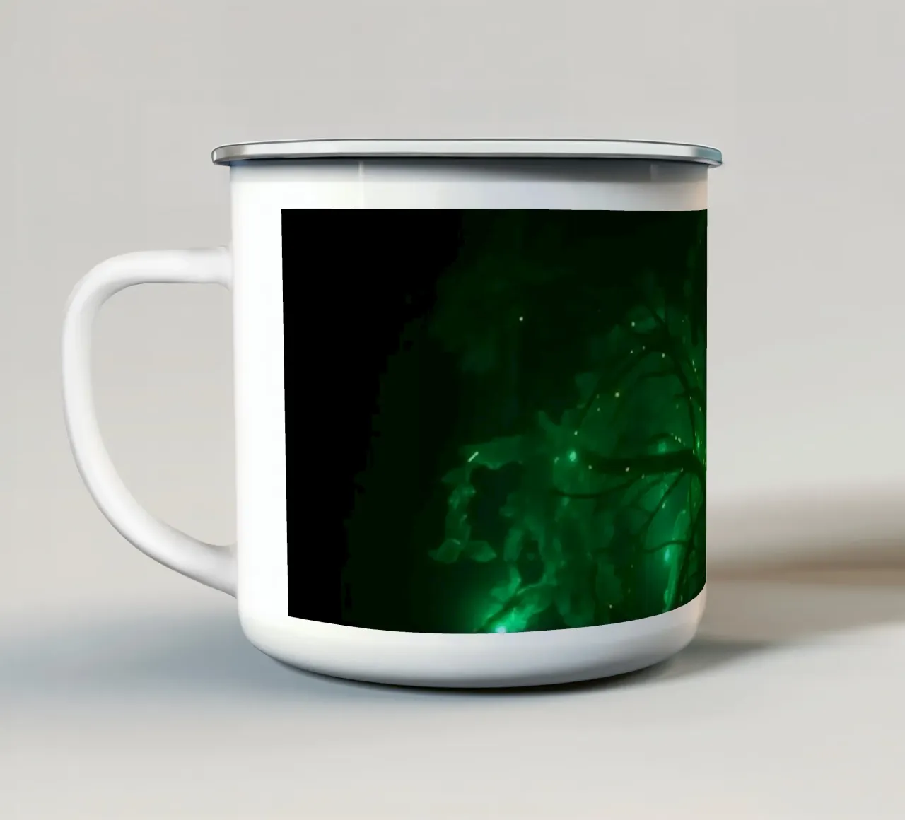 design verde astratto che crea un'atmosfera incantevole tazza in smalto da DesignDoodle