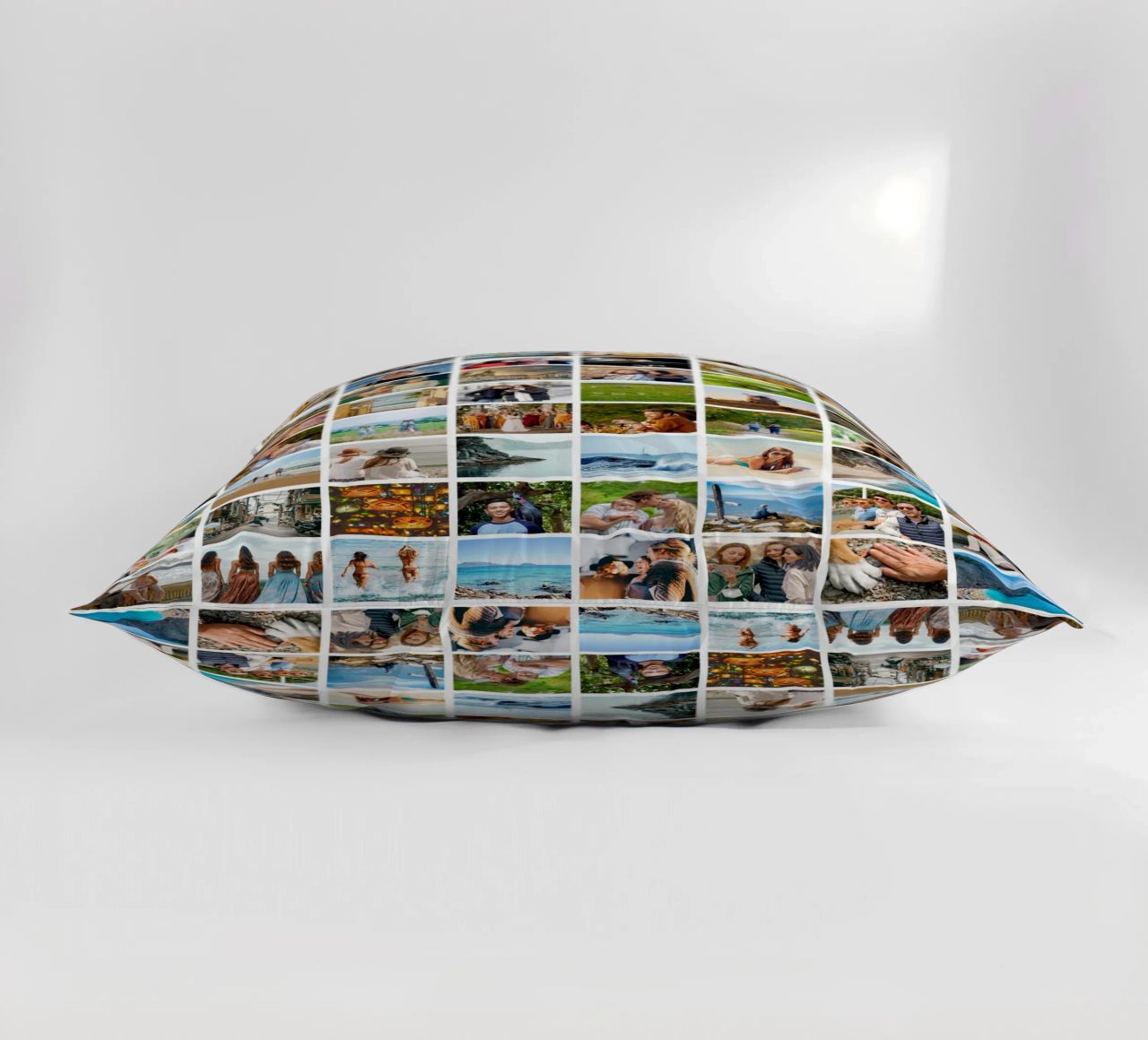 Maxi-Fotocollage • 96 Bilder • Große XXL Fotowand Kissen von Bildschön | Fotocollagen