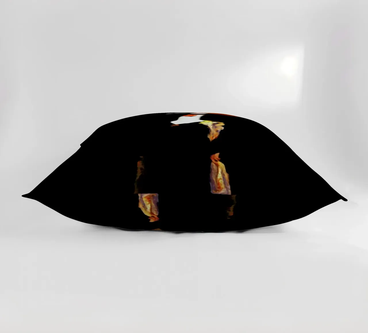 Gisele decorative cushion by Tein Lucasson
