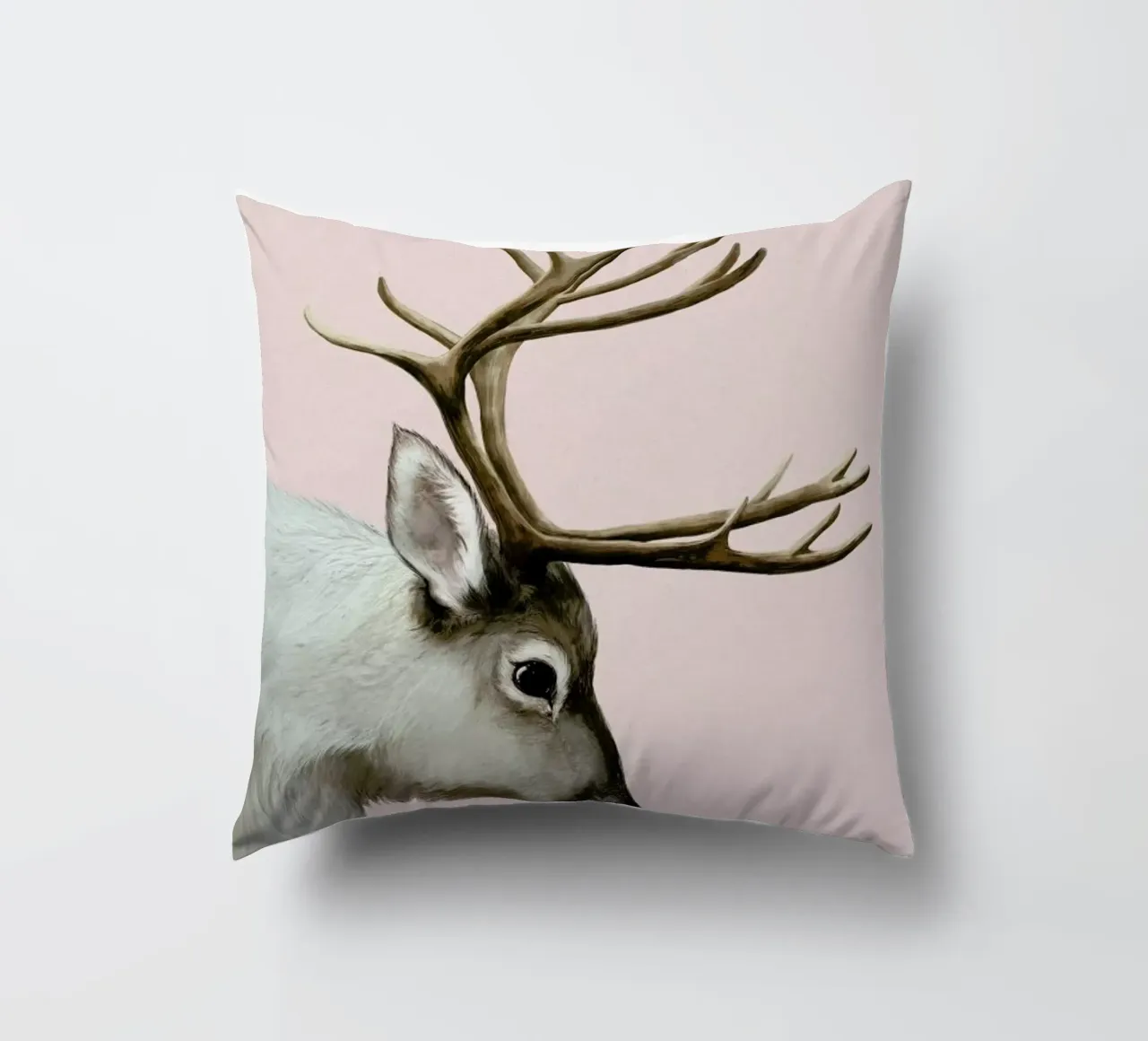 Reindeer And Rabbit cuscino da Laura Graves