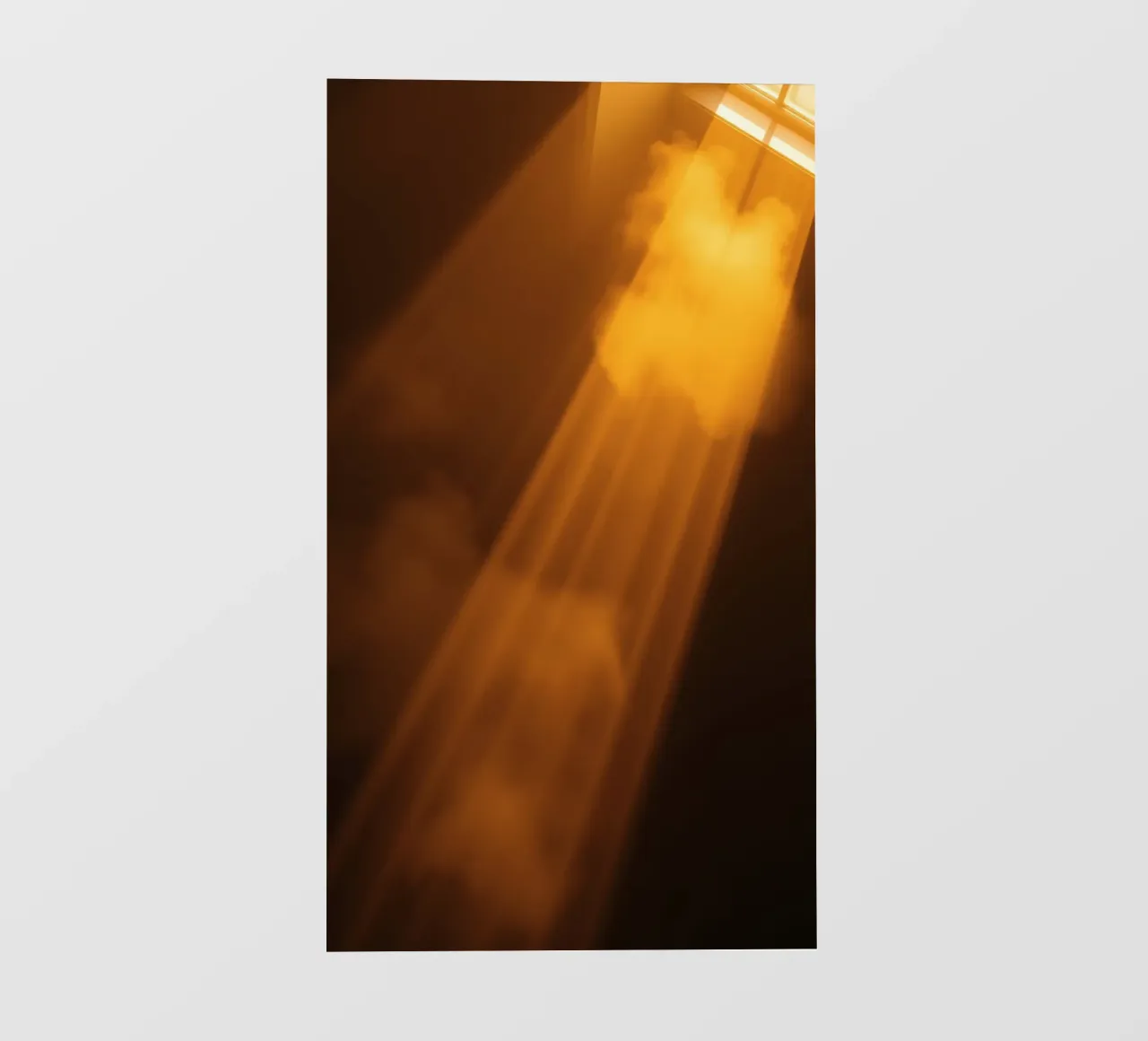 Abstracte warme lichtstralen die door een donkere ruimte filteren pvc-zeil van DesignDoodle