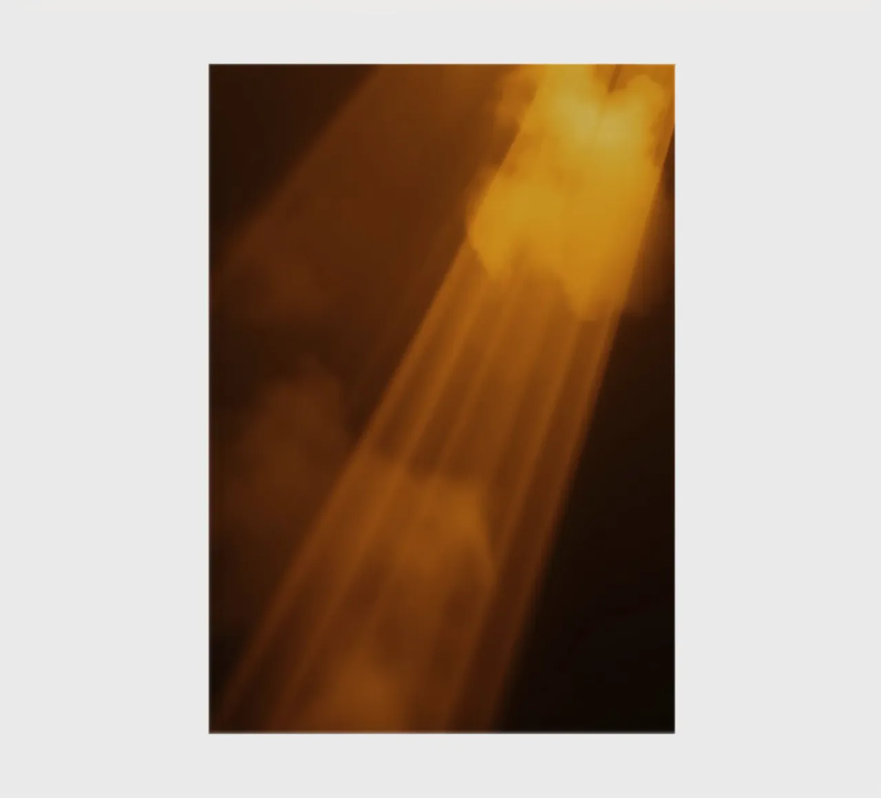 Rayons de lumière abstraits et chauds filtrant à travers un espace sombre carnet de notes de DesignDoodle