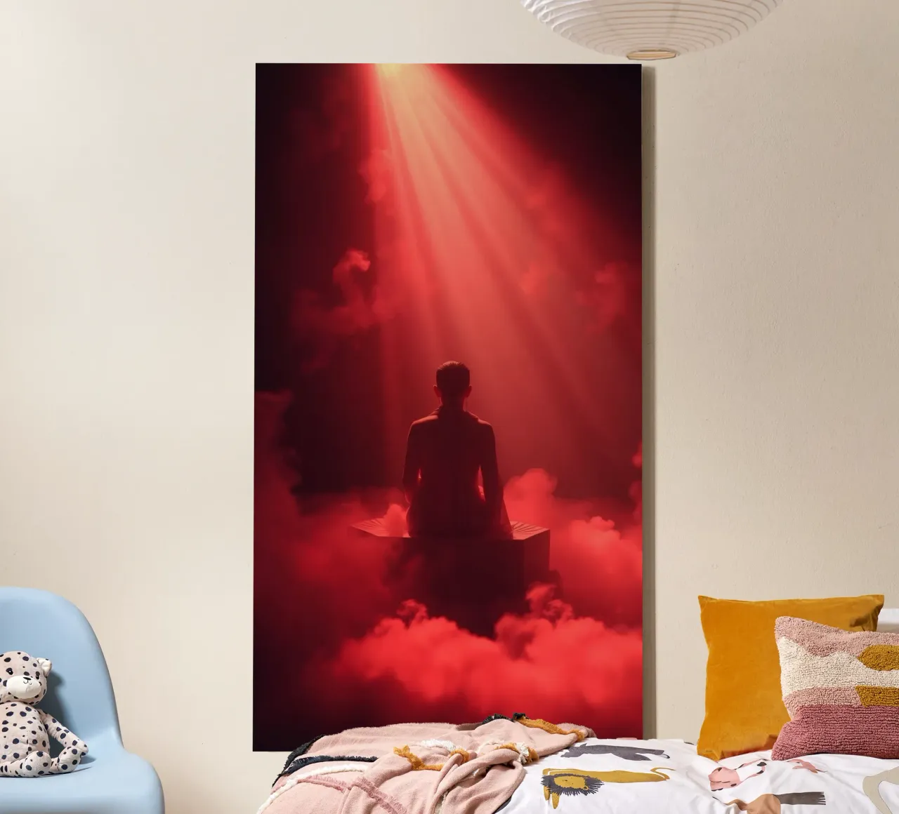 Fesselndes rotes Licht hüllt einen Mann ein, der auf einer Kiste im Nebel sitzt Leinwand von DesignDoodle