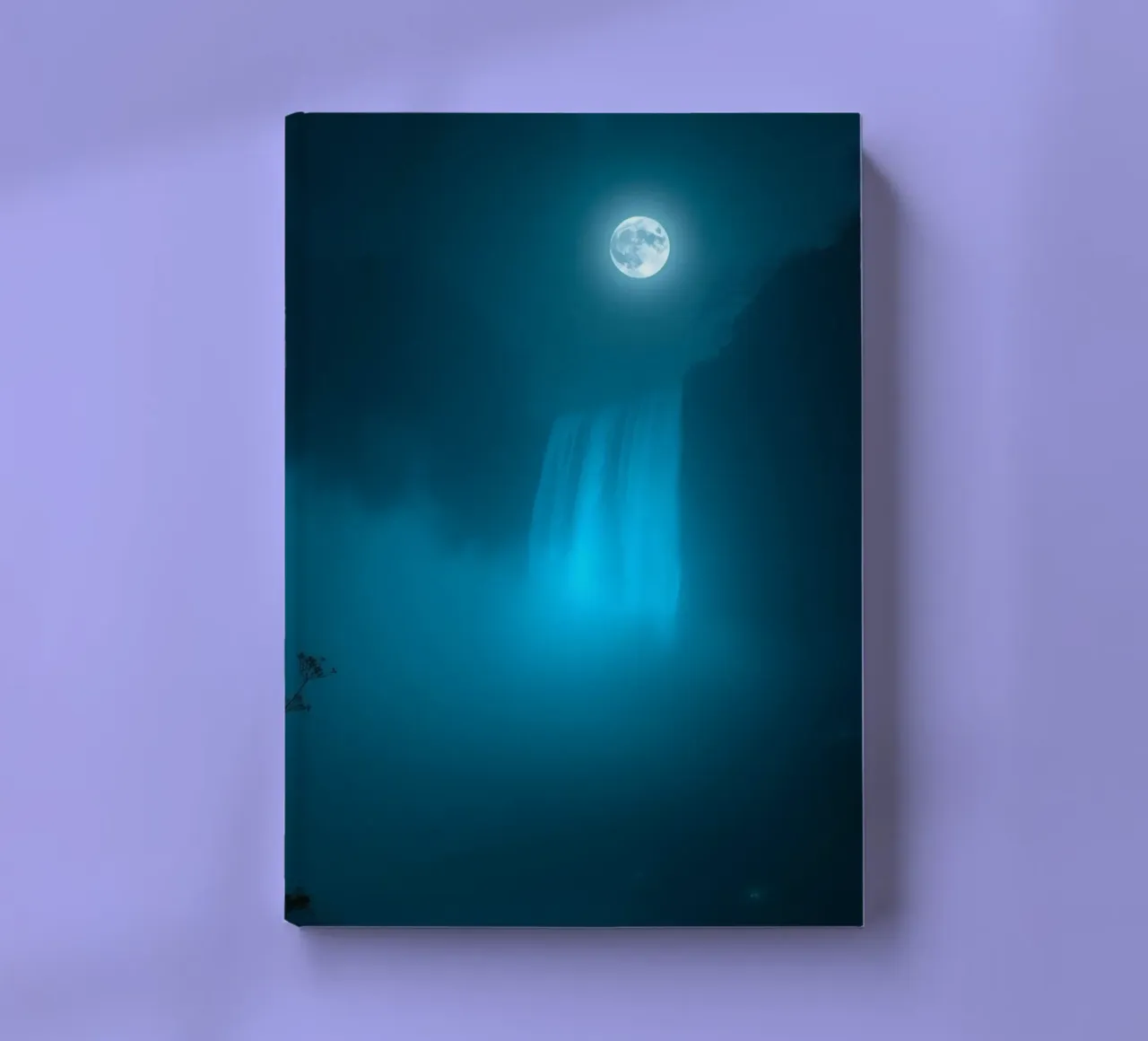 Beauté d'une cascade au clair de lune sous une nuit étoilée carnet de notes de DesignDoodle
