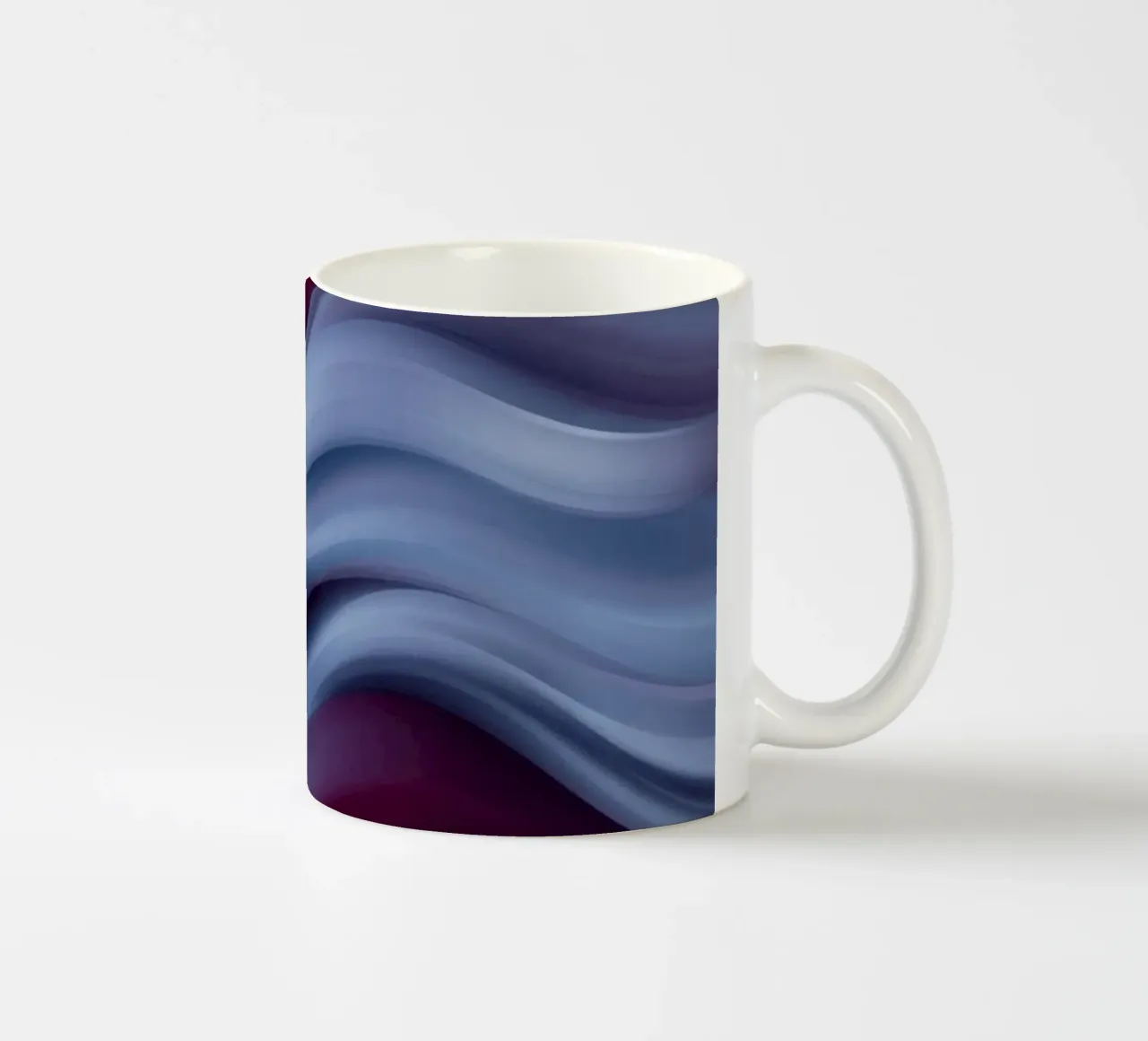 Abstracte golven van rood en blauw creëren een rustgevend effect keramische mok van DesignDoodle
