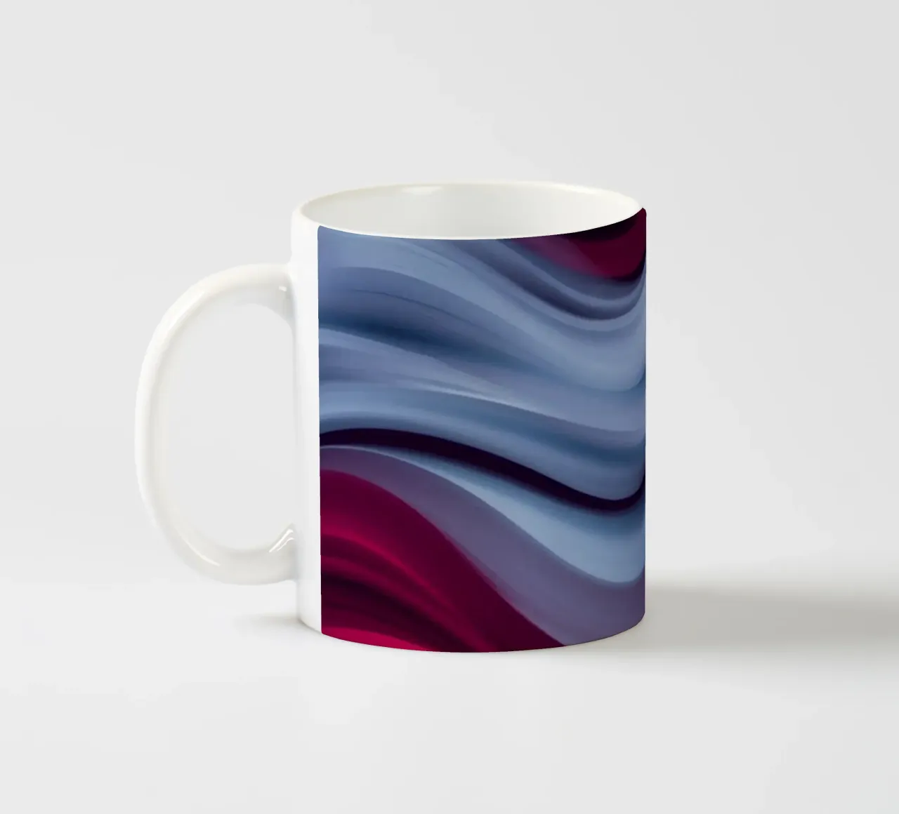 Abstracte golven van rood en blauw creëren een rustgevend effect keramische mok van DesignDoodle