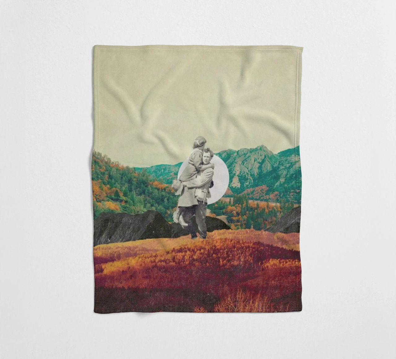 Promises Please Don't Look Back coperta in pile da Frank Moth