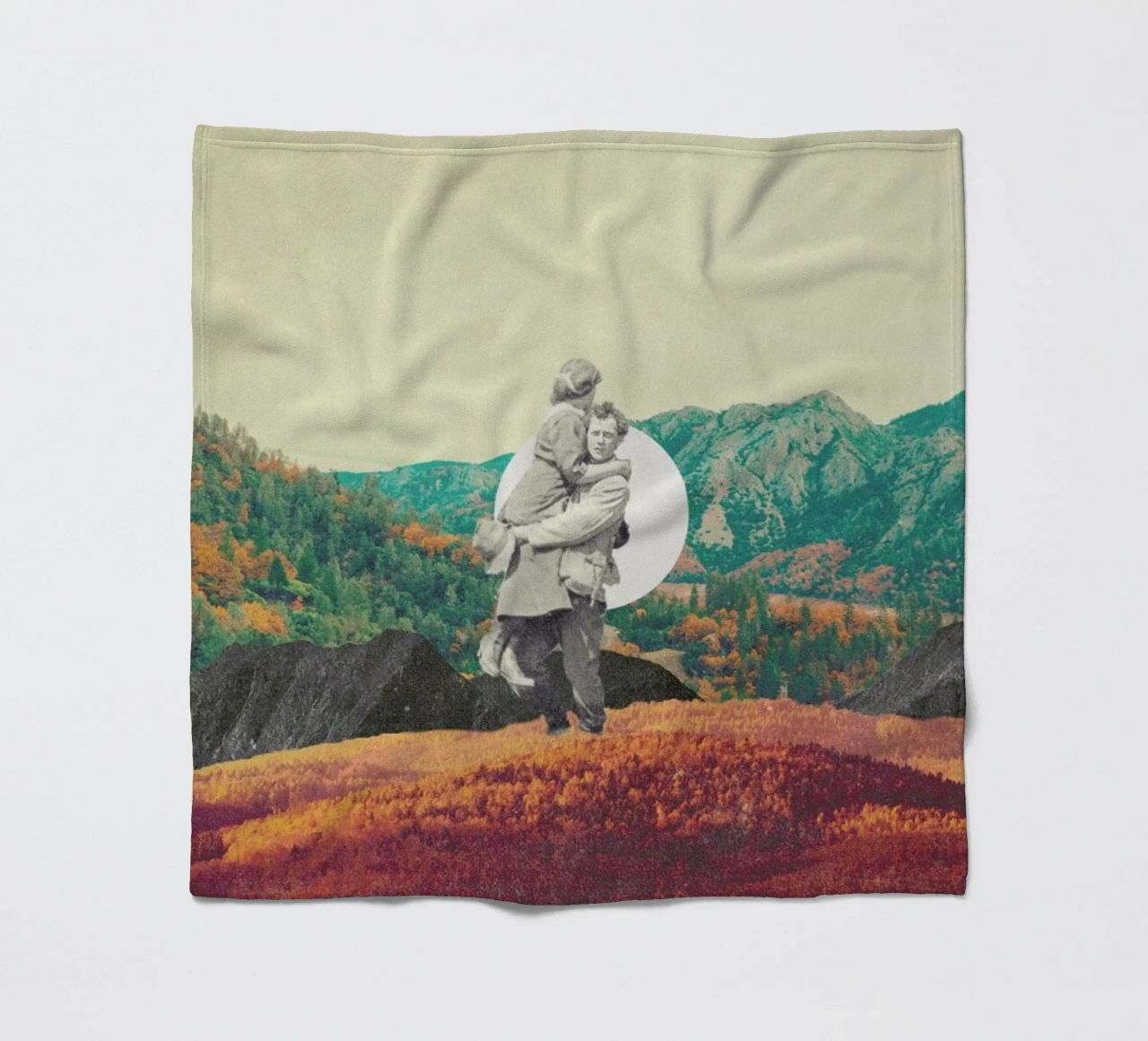 Promises Please Don't Look Back coperta in pile da Frank Moth