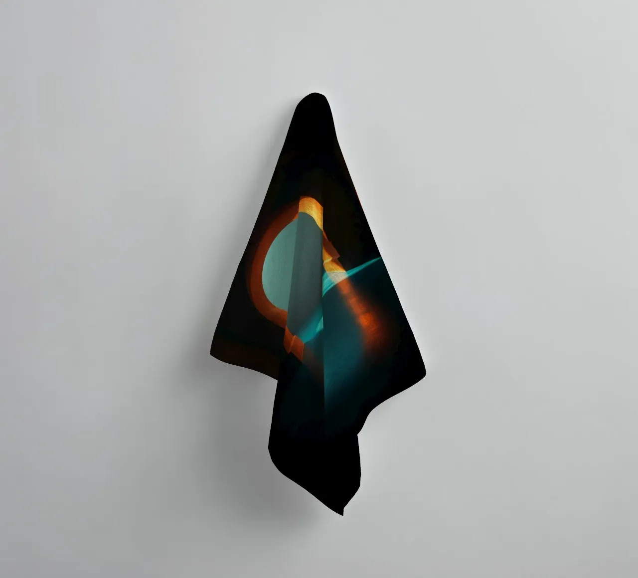 Luce intensa che attraversa un arco tranquillo asciugamano da bagno da DesignDoodle
