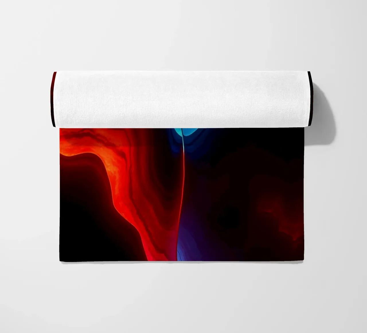 Carta da parati astratta con onde rosse e blu telo mare da DesignDoodle