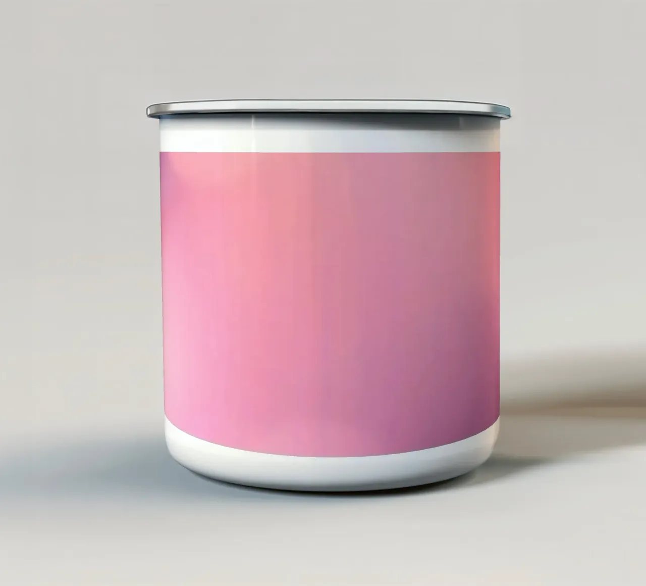 abstrakt mit wirbelnden roten und gelben Farbtönen mit weichen Blasen Emaille Tasse von DesignDoodle