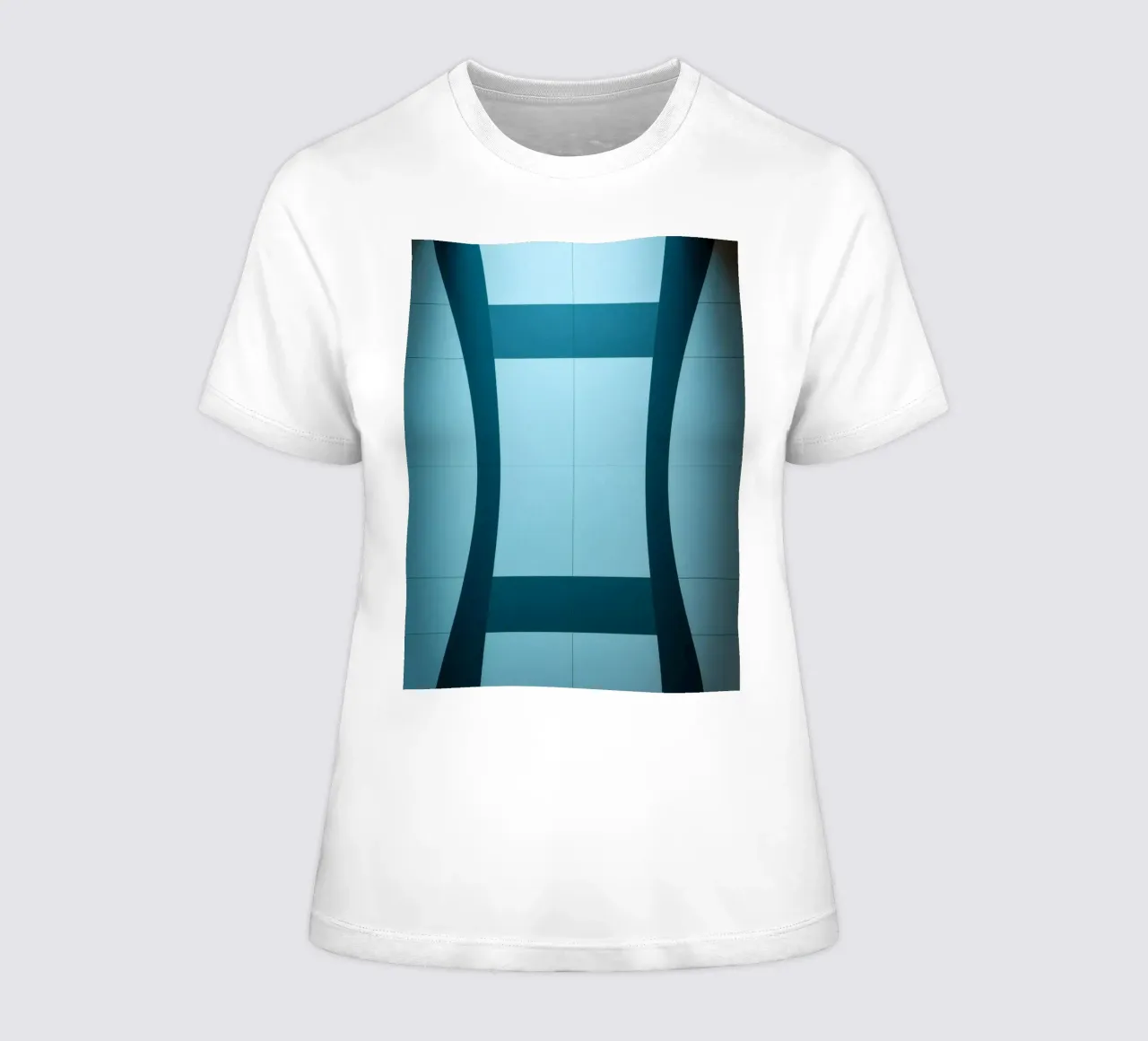 Design unico e astratto con curve morbide e contrasto t-shirt da donna da DesignDoodle