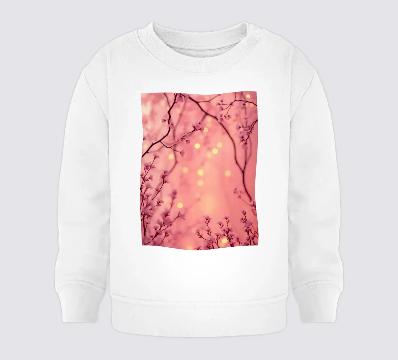 Zarte rosa Blüten vor einem verträumten Bokeh-Hintergrund Baby Sweatshirt von DesignDoodle