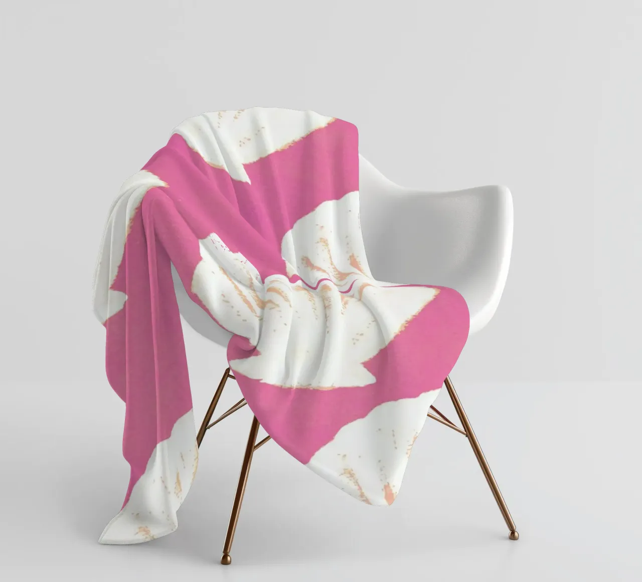 Pink Shells Pattern fleece blanket by intemporalis
