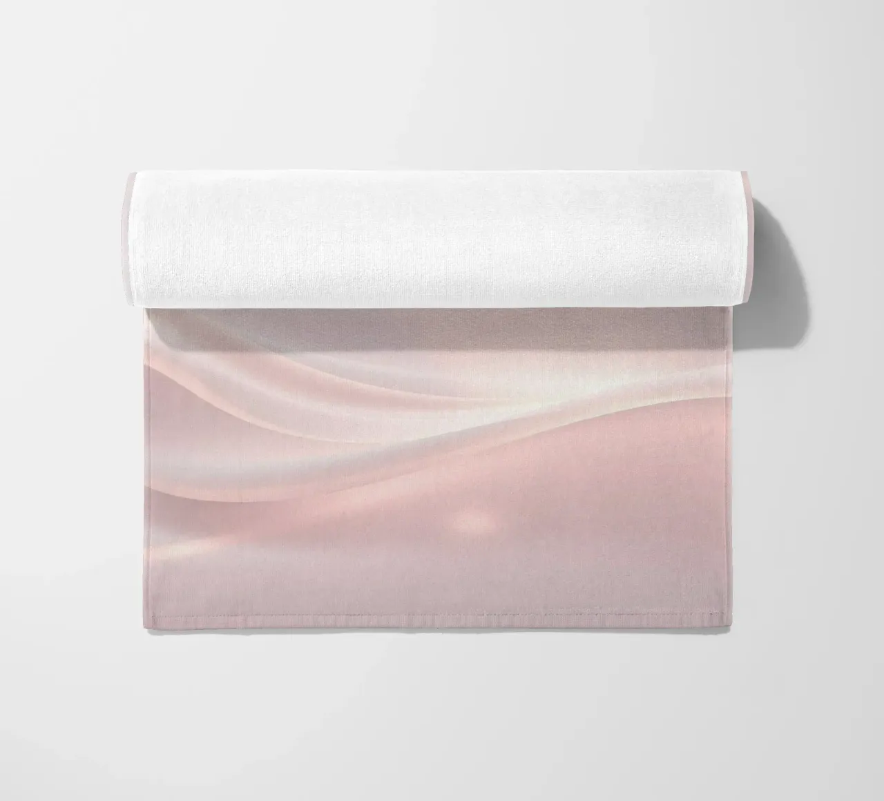 Fond abstrait aux courbes douces serviette de plage de DesignDoodle