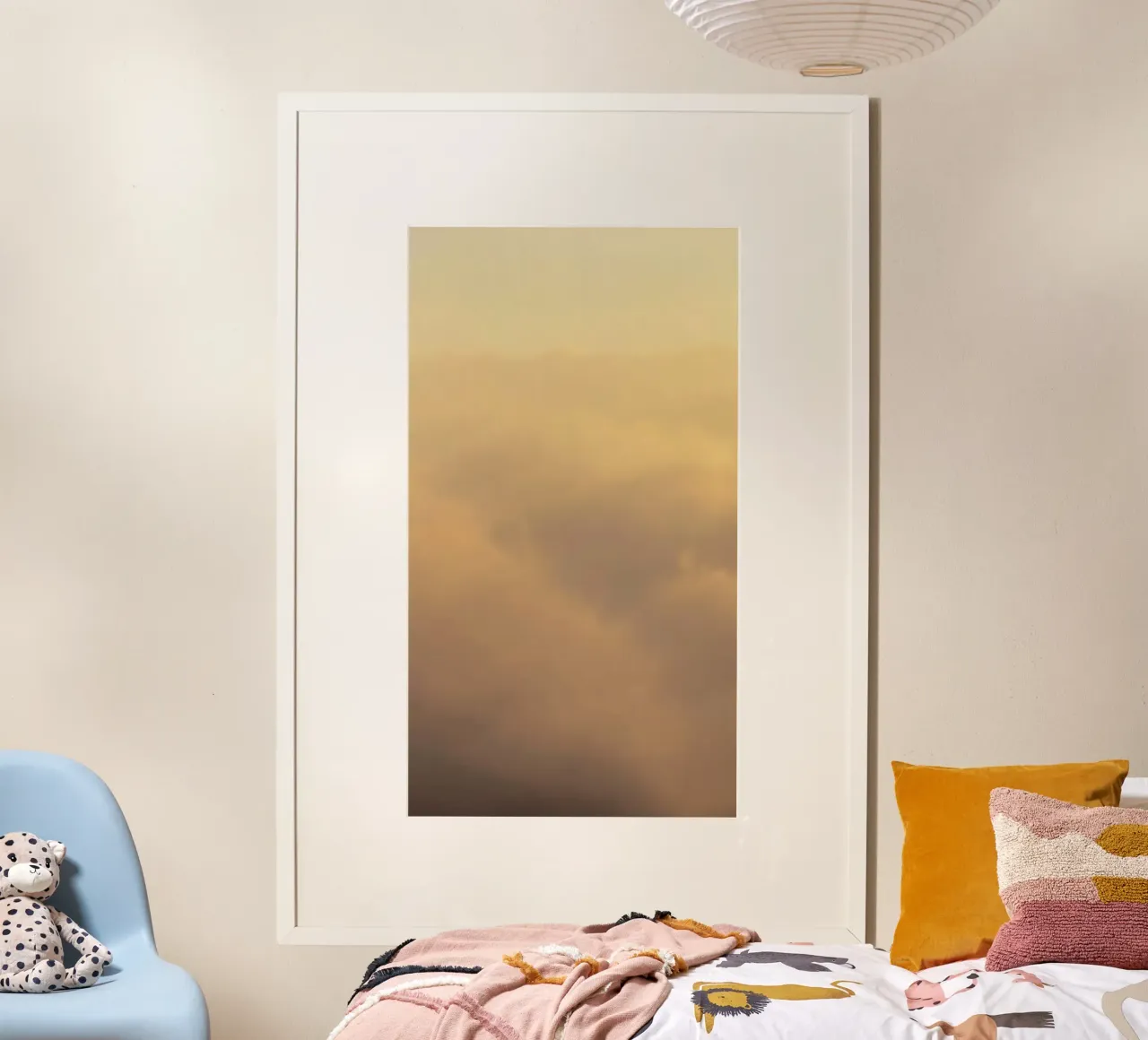 Morbide nuvole alla deriva in un cielo dorato poster da DesignDoodle