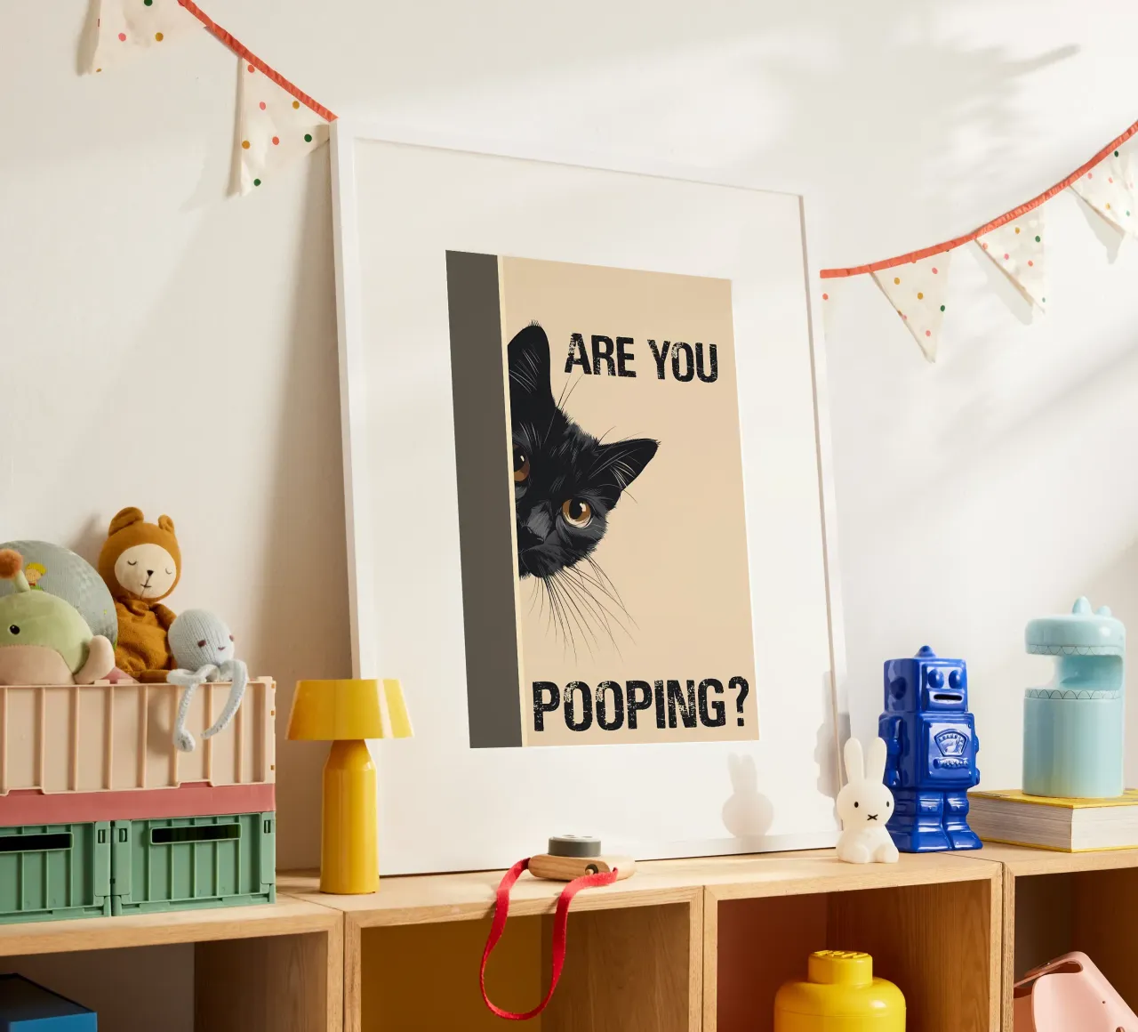 gatto nero gatto testo umorismo occhi sbircianti baffi pelliccia orecchie inclinazione poster con telaio in legno da Ashish Kashyap