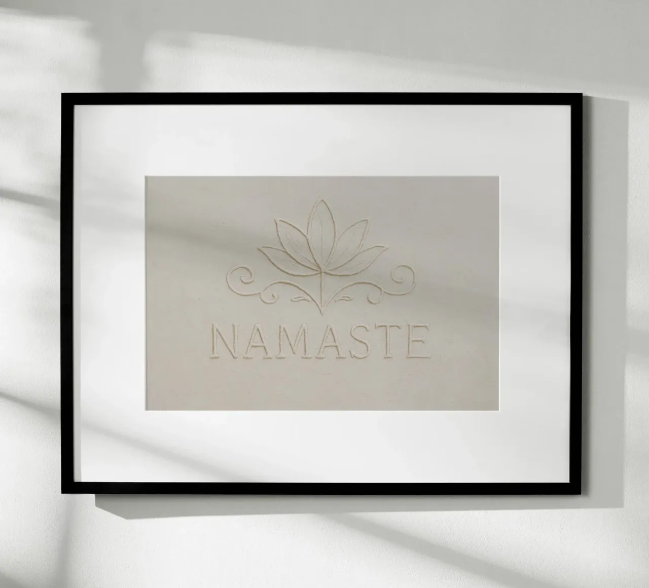 Namaste (Sand) poster con telaio in legno da treechild