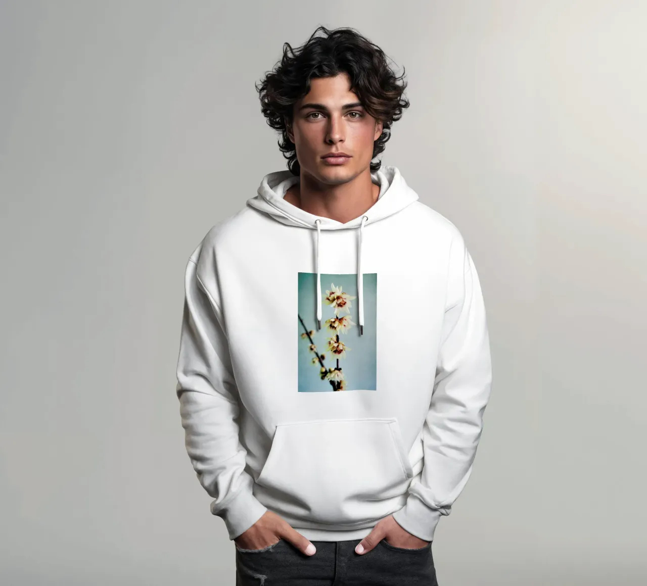 Simple felpa con cappuccio da Angelo Cerantola