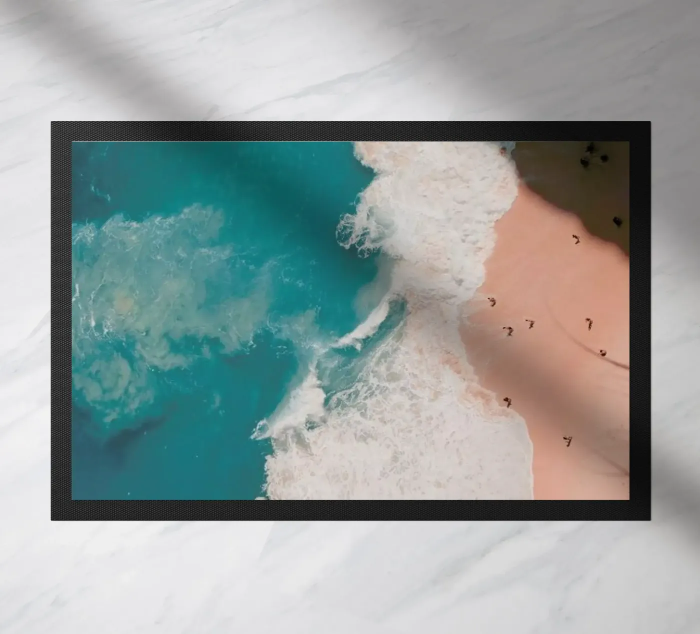 Riptide Fußmatte von METROPOLIS