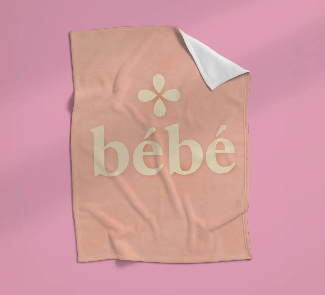 Bèbè fleece blanket by treechild