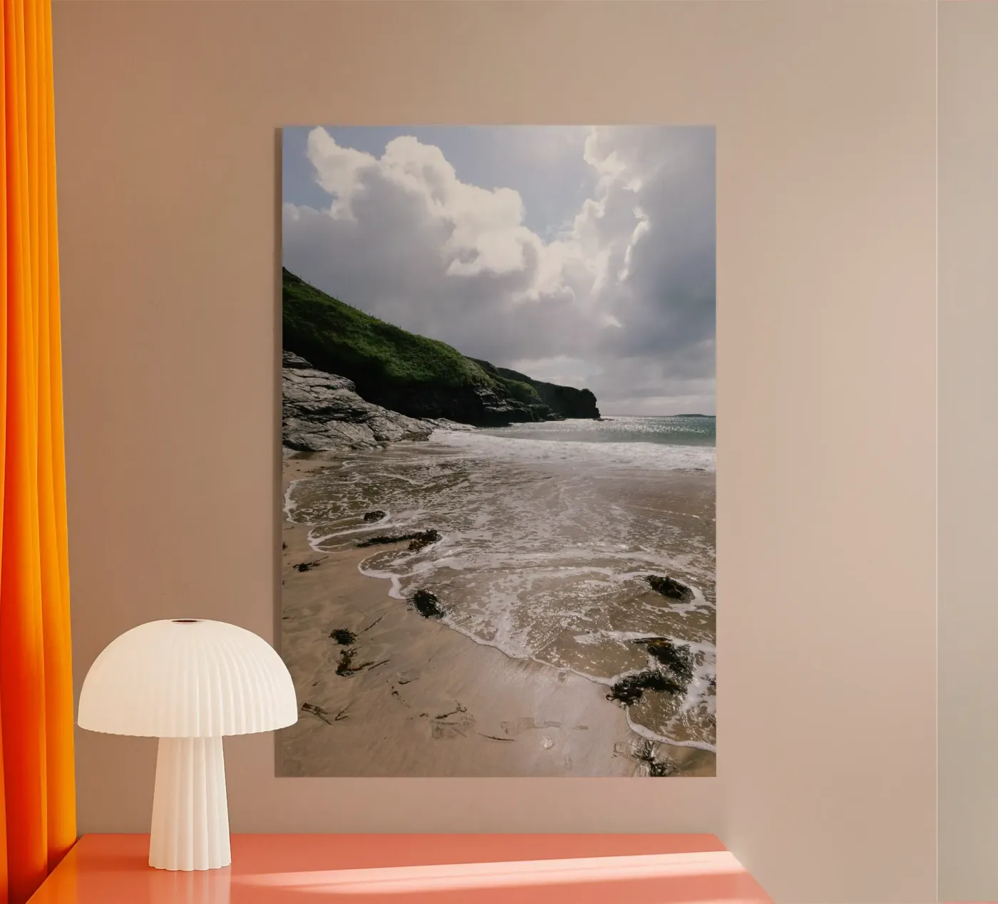 Tra alta e bassa marea plexiglass da Wild Coast Studio