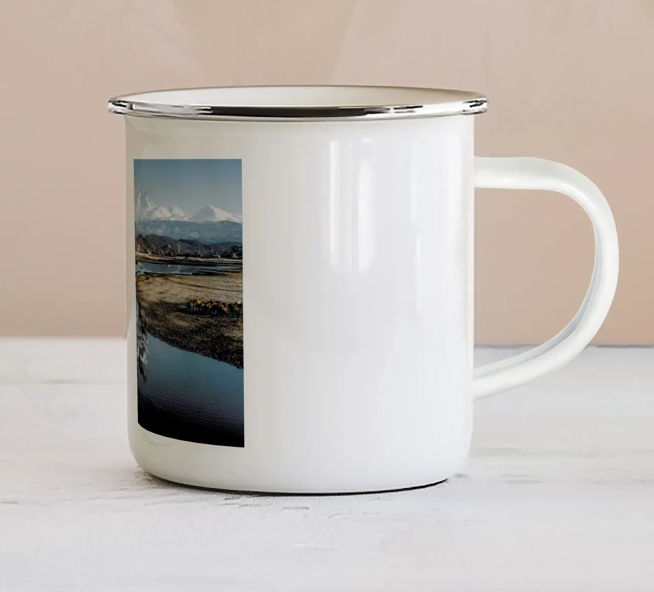 Caballos by @osnkyli tazza in smalto da EyeEm Mobile GmbH