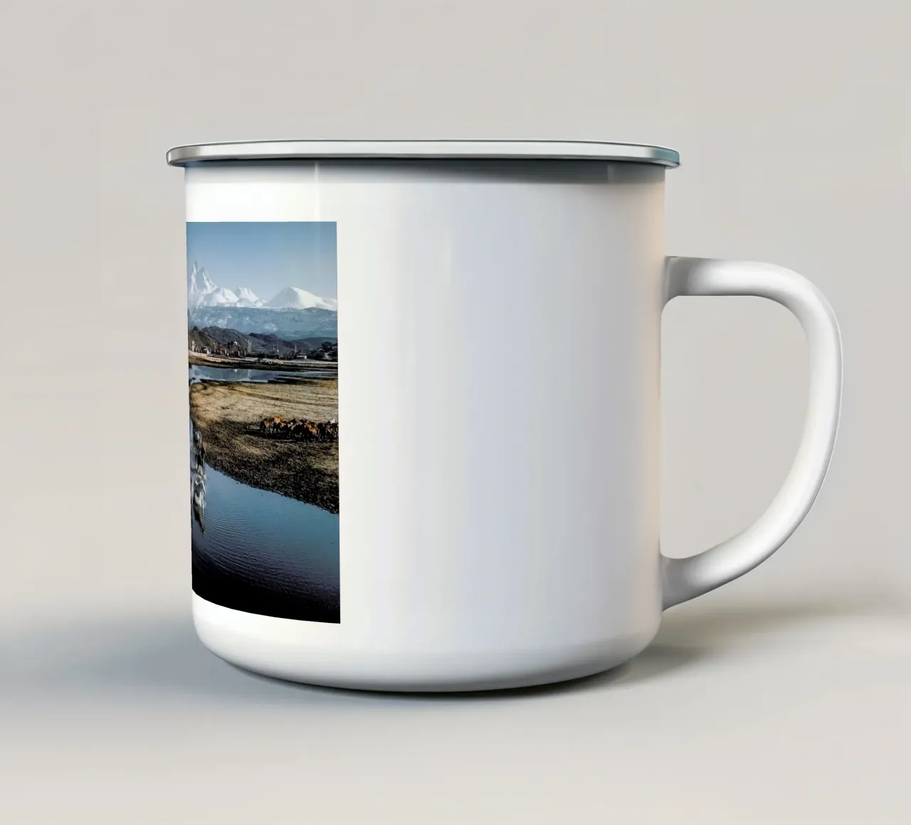 Caballos by @osnkyli tazza in smalto da EyeEm Mobile GmbH