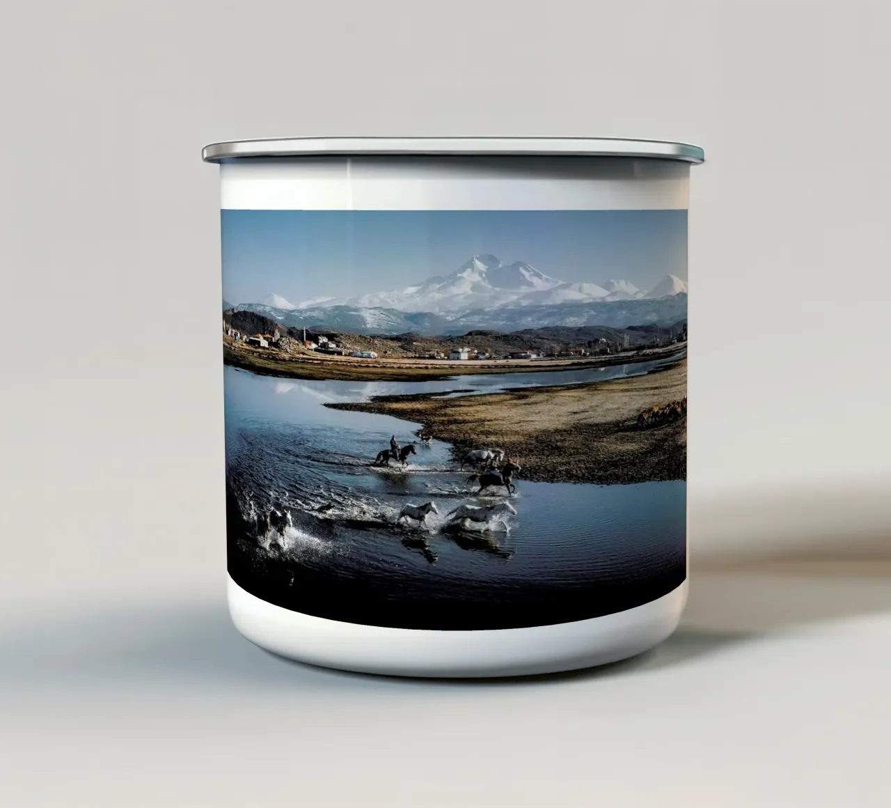 Caballos by @osnkyli tazza in smalto da EyeEm Mobile GmbH