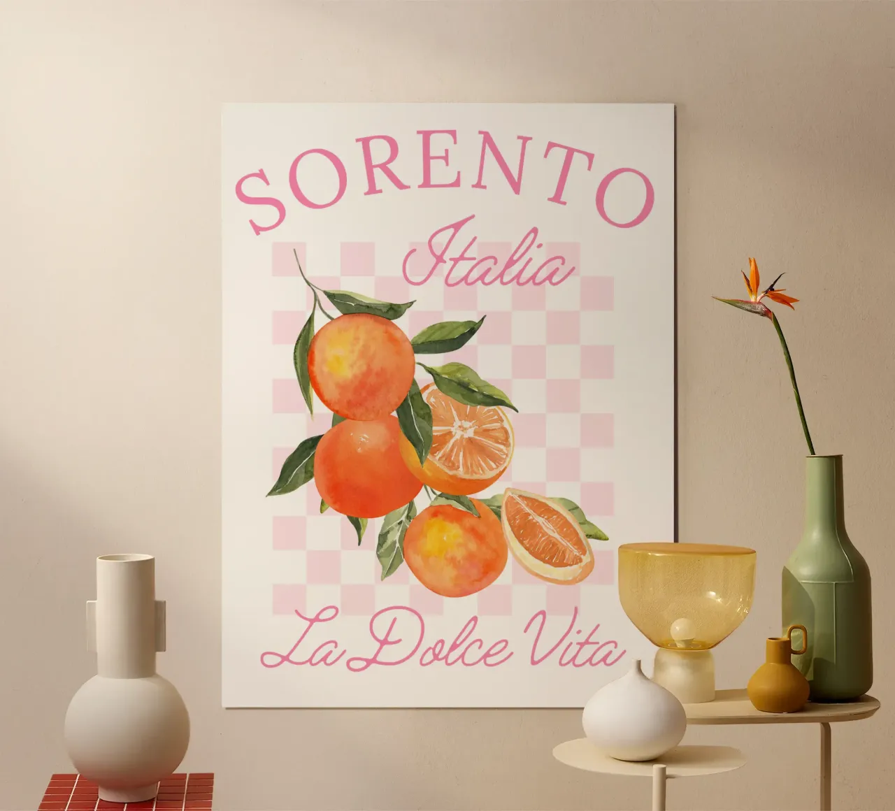 Sorrento Italy Orange Watercolor Print – La Dolce Vita Art poster con telaio in legno da The Quote Collective