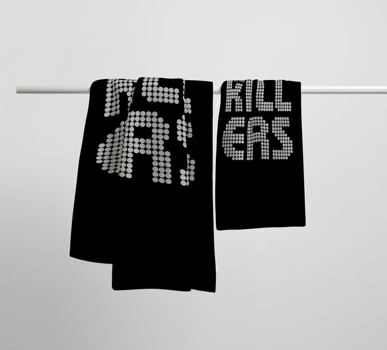 The Killers Distressed Stacked V1 asciugamano da bagno da callmegreciaa