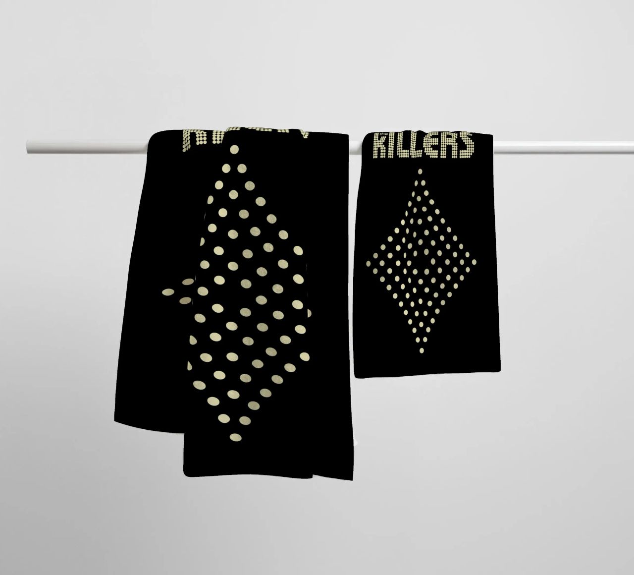 The Killers Distressed Stacked V2 asciugamano da bagno da callmegreciaa