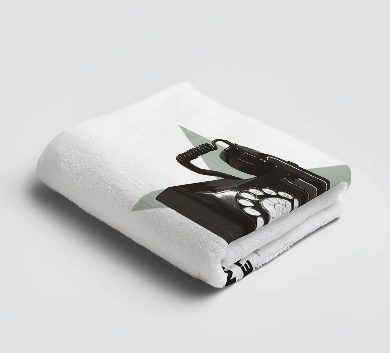 Call Me If You Get Lost asciugamano da bagno da Attaboy Dsgn