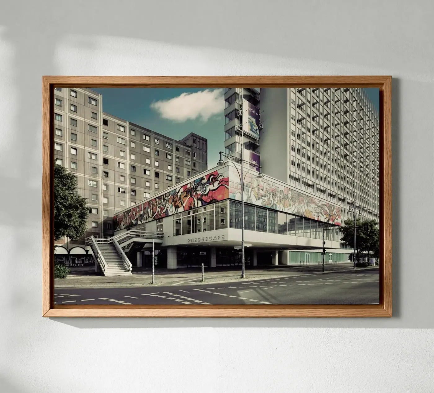 Pressecafe forex plate by Michael Belhadi