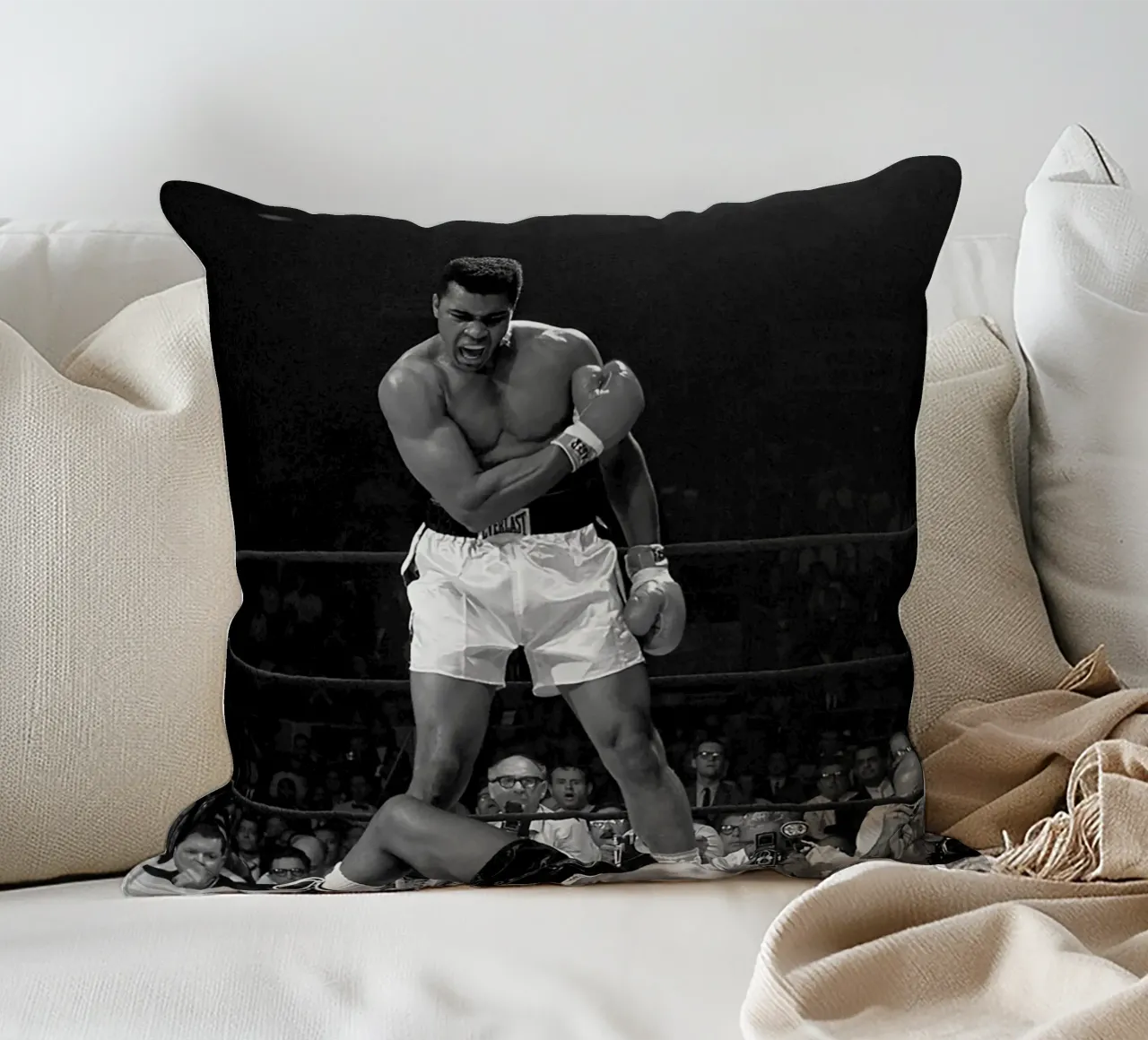Fight of the Century cuscino da Attaboy Dsgn