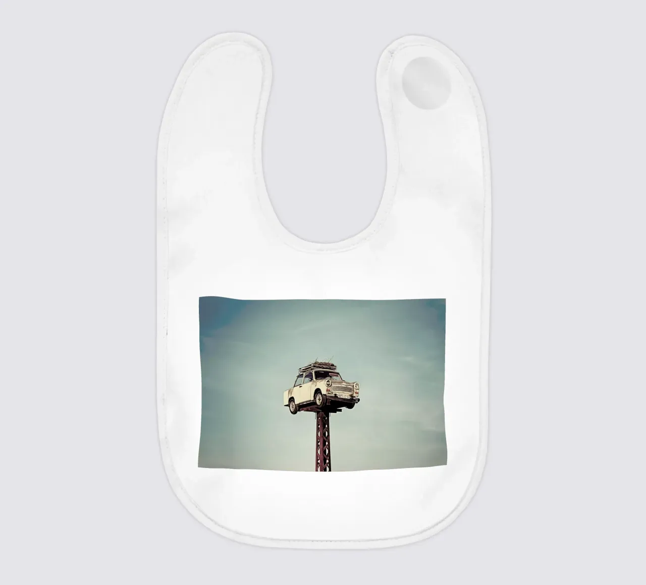 Trabant bavaglino da Michael Belhadi