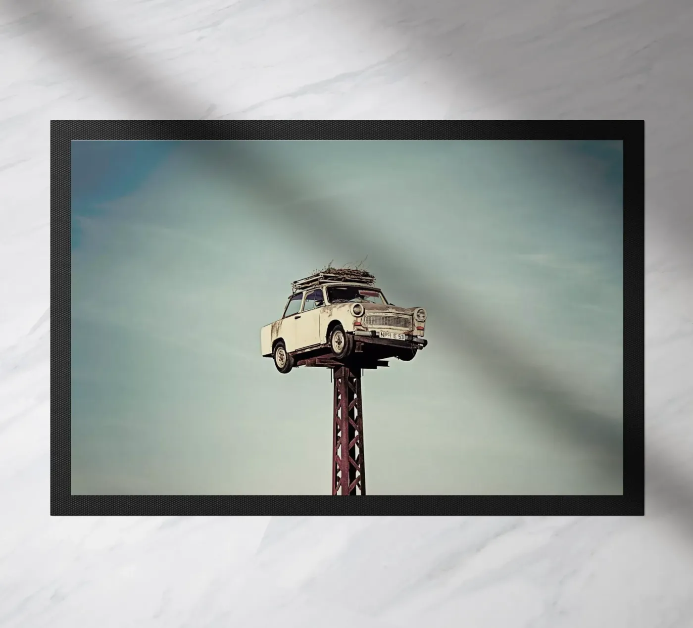 Trabant paillasson de Michael Belhadi